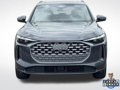 Tambora Gray Metallic 2025 Audi Q5 2.0T quattro Premium