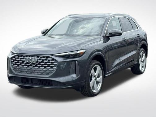 Tambora Gray Metallic 2025 Audi Q5 2.0T quattro Premium