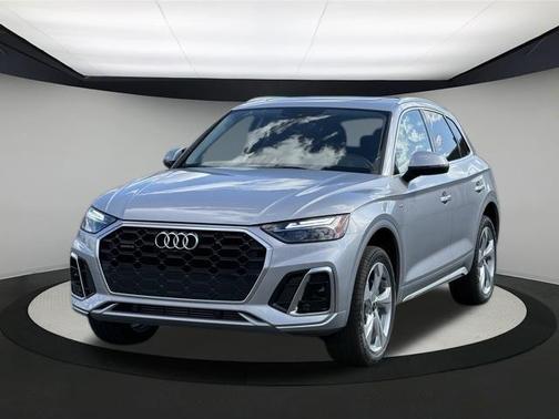 2025 Audi Q5 45 S line quattro Premium