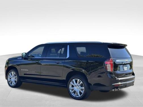 2022 Chevrolet Suburban High Country