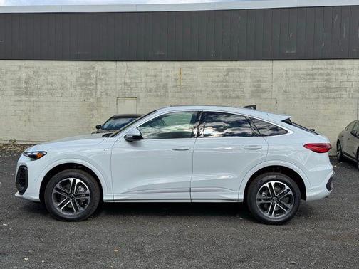 2025 Audi Q5 2.0T Premium