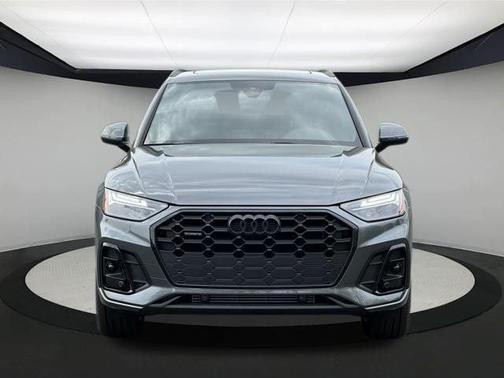 2025 Audi Q5 45 S line quattro Premium