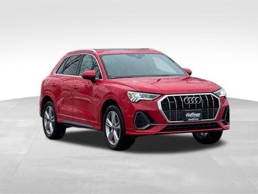 2023 Audi Q3 45 S line Premium