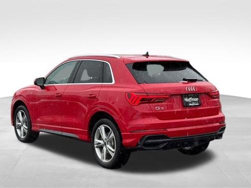 2023 Audi Q3 45 S line Premium