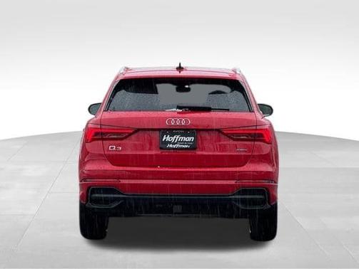 2023 Audi Q3 45 S line Premium