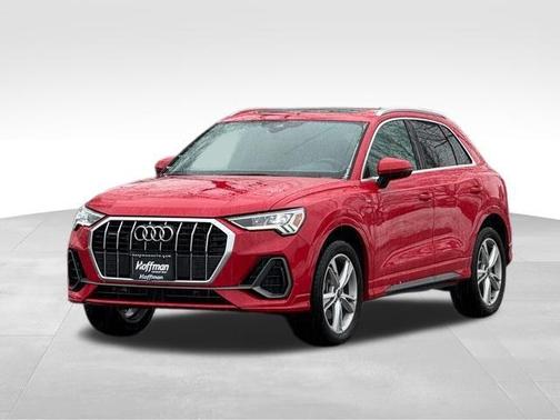 2023 Audi Q3 45 S line Premium