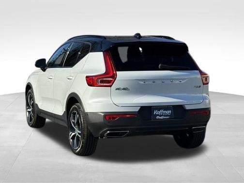 2019 Volvo XC40 T5 R-Design