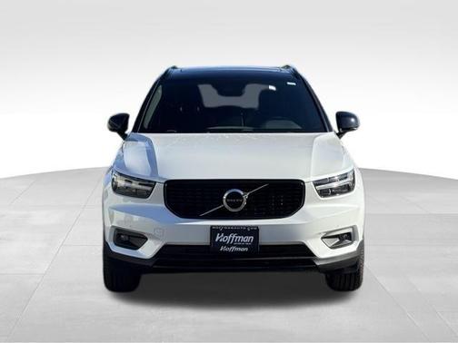 2019 Volvo XC40 T5 R-Design