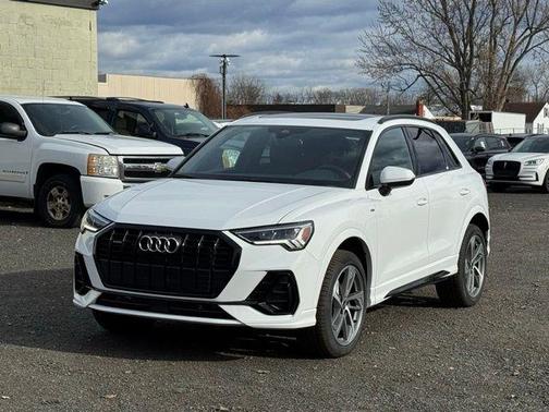 2025 Audi Q3 45 S line Premium