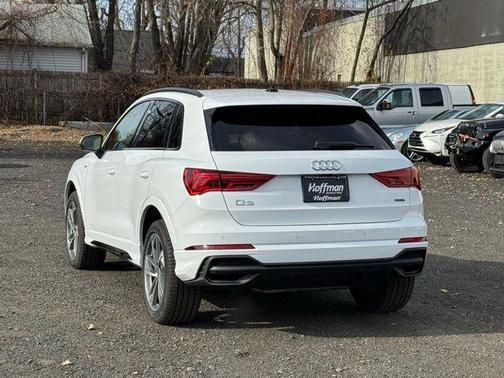 2025 Audi Q3 45 S line Premium