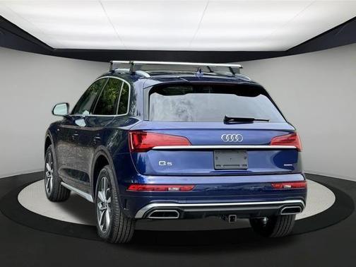 2022 Audi Q5 45 S line quattro Premium