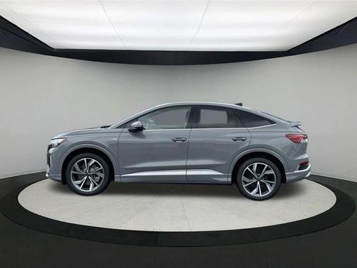 2025 Audi Q4 e-tron 55 quattro Premium