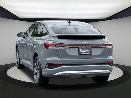 2025 Audi Q4 e-tron 55 quattro Premium
