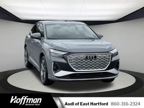 2025 Audi Q4 e-tron 55 quattro Premium
