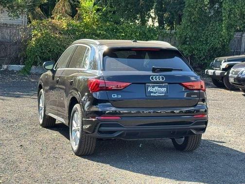 2025 Audi Q3 45 S line Premium