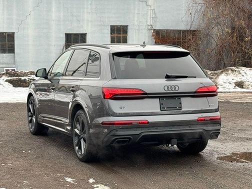 2026 Audi Q7 55 Premium Plus