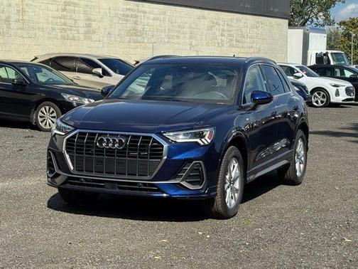 2025 Audi Q3 45 S line Premium