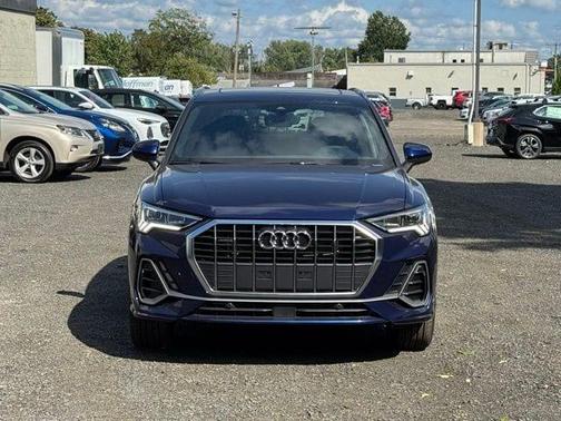 2025 Audi Q3 45 S line Premium