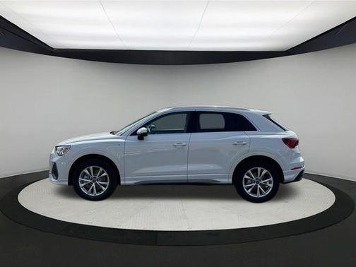2025 Audi Q3 45 S line Premium