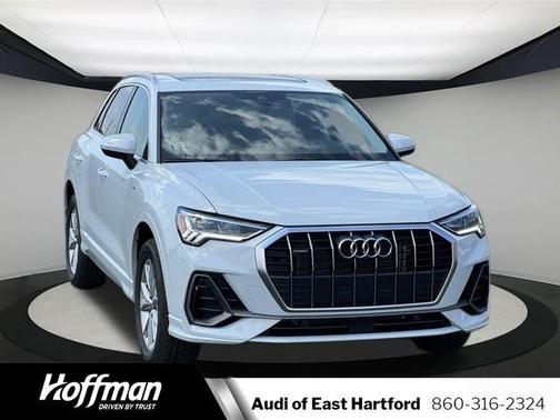 2025 Audi Q3 45 S line Premium