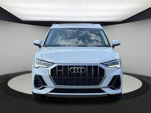 2025 Audi Q3 45 S line Premium