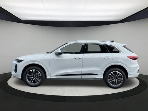 2025 Audi Q5 2.0T quattro Premium