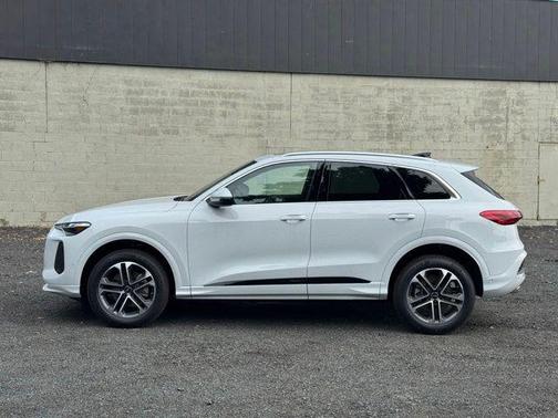 2025 Audi Q5 2.0T quattro Premium