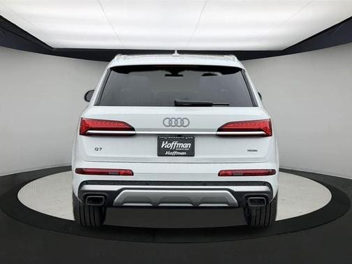 2025 Audi Q7 55 Prestige