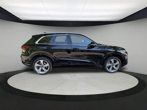 2025 Audi Q5 2.0T quattro Premium
