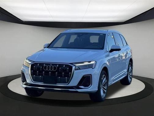 2025 Audi Q7 45 Premium