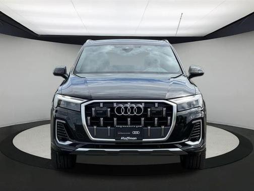 2025 Audi Q7 45 Premium