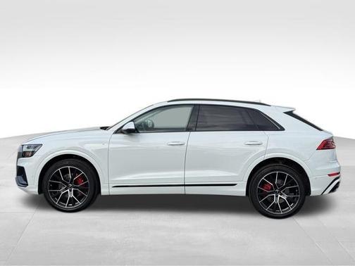 2023 Audi Q8 55 Premium Plus
