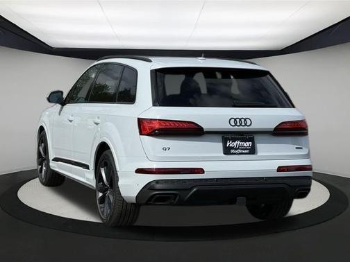 2025 Audi Q7 55 Prestige