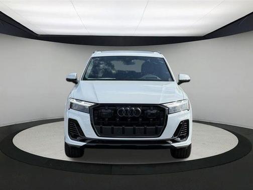 2025 Audi Q7 55 Prestige