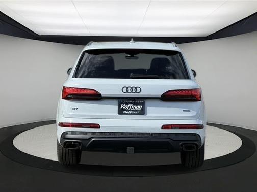2025 Audi Q7 55 Prestige
