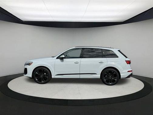 2025 Audi Q7 55 Prestige