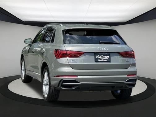2024 Audi Q3 45 S line Premium