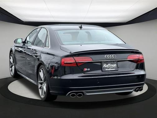 2017 Audi S8 4.0T Plus