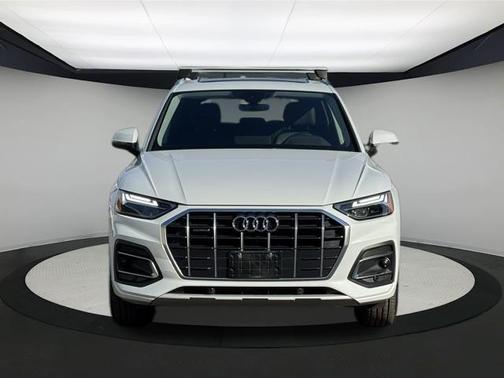 2022 Audi Q5 40 Premium