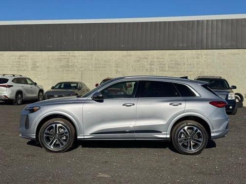 2025 Audi Q5 2.0T quattro Premium