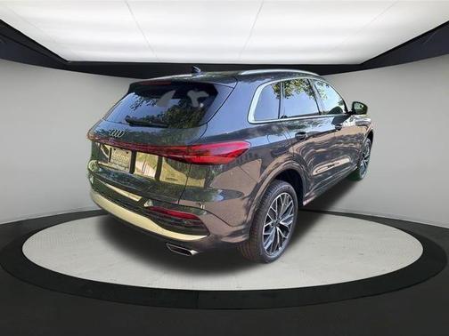 2025 Audi Q5 2.0T quattro Premium