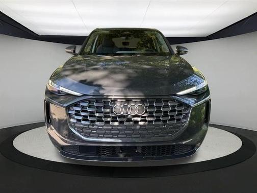 2025 Audi Q5 2.0T quattro Premium