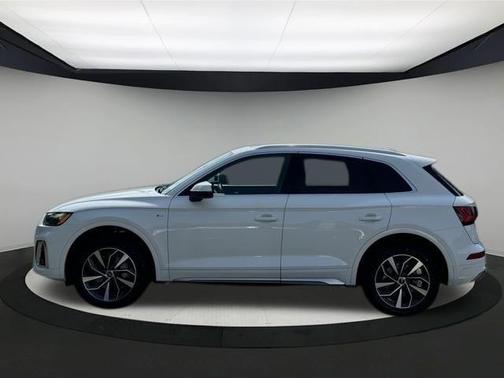 2022 Audi Q5 45 S line quattro Premium