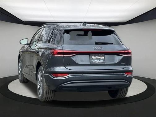 2025 Audi Q6 e-tron Premium