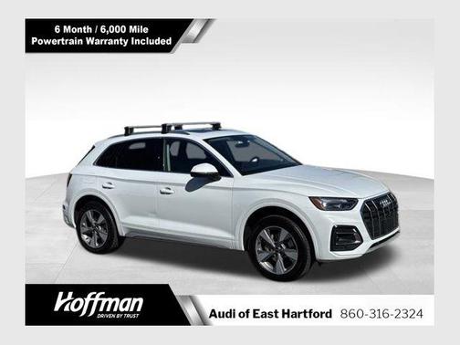 Glacier White Metallic 2023 Audi Q5 40 Premium