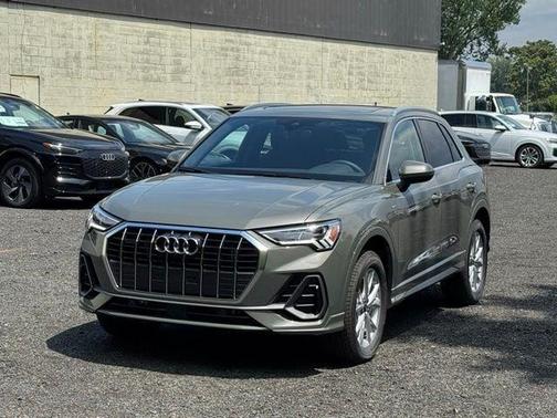 2025 Audi Q3 45 S line Premium