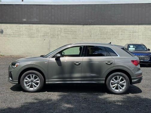 2025 Audi Q3 45 S line Premium