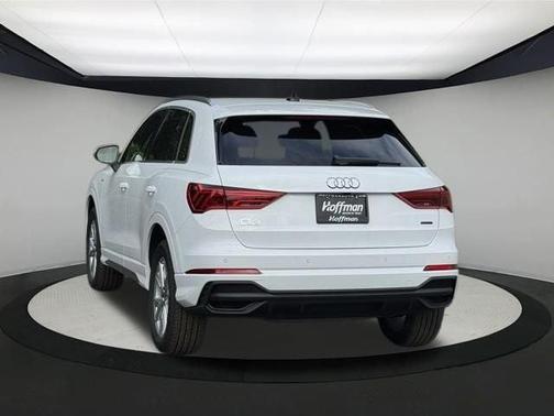 2025 Audi Q3 45 S line Premium