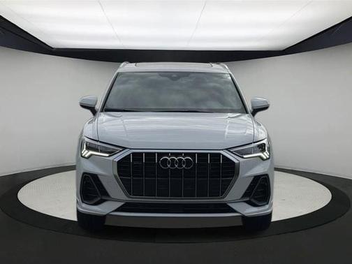 2025 Audi Q3 45 S line Premium
