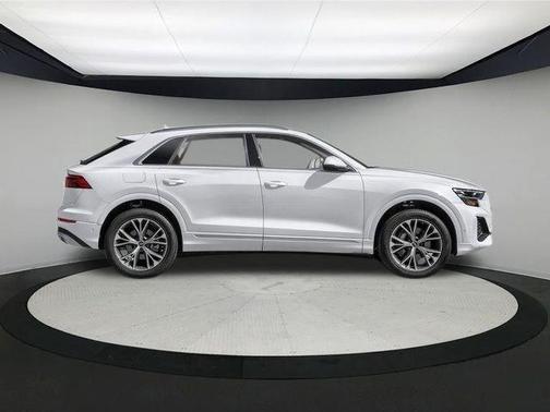 2025 Audi Q8 55 Premium